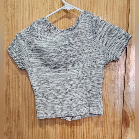 LORD & TAYLOR- Design Lab:Gray Button-Up Ribbed Top - Picture 3 of 5